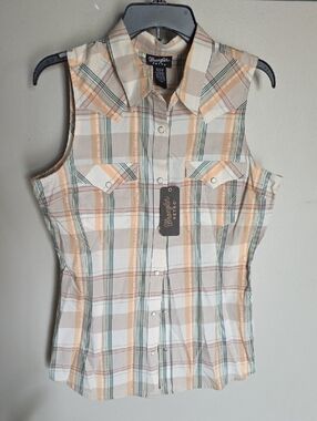 Wrangler Retro Sleeveless Plaid Shirt - Peach, Cream & Green NWT